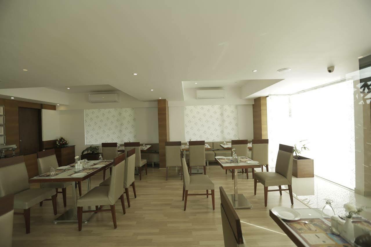 Park Connect Otel Kochi Dış mekan fotoğraf